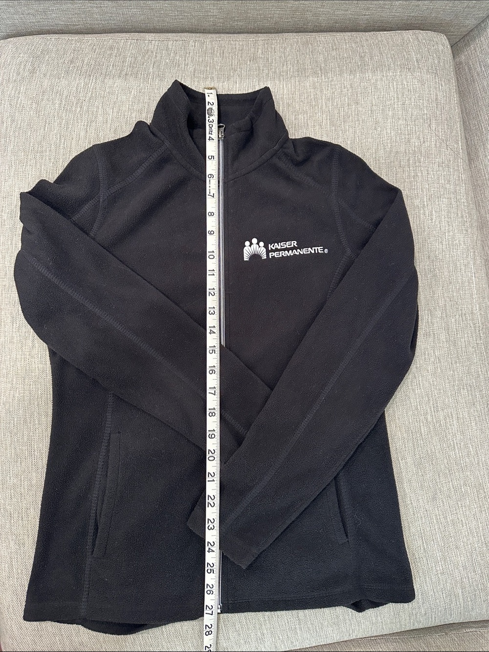 Women's Kaiser Permanente Black Full-Zip Fleece Jacket Size XS - Picture 2 of 13